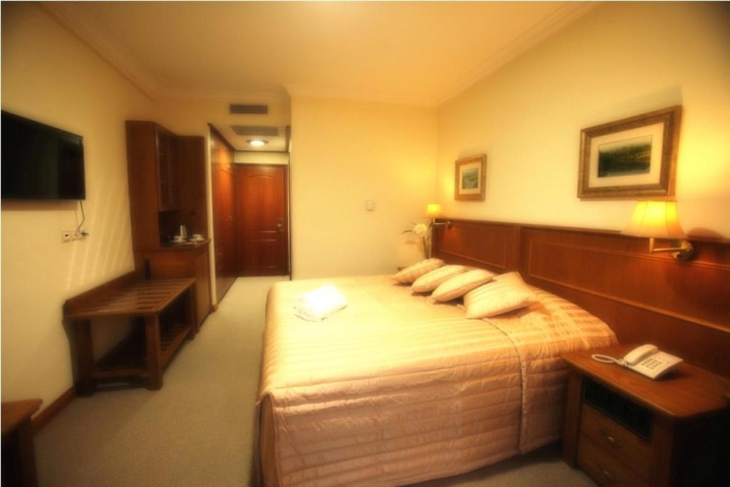 Afkos Grammos Boutique Hotel Resort Nestorion Phòng bức ảnh